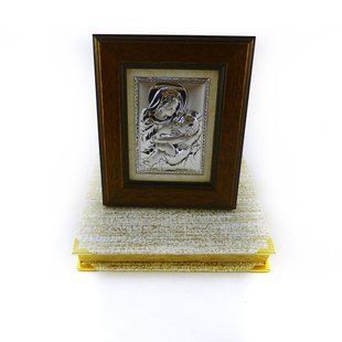 Икона Кормящая в деревянной рамке 355