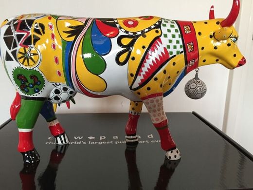 Коллекционная статуэтка корова Kick
