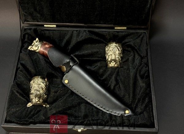 Набор 2 чарки "Охотничьи" с ножом 480015