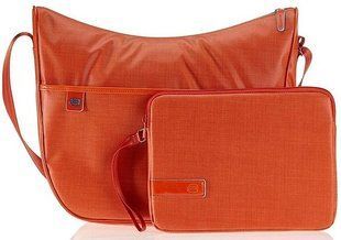 Сумка женская Piquadro AKI/Orange наплечная бол. с чехлом д/iPad/iPad Air BD3290AK_AR