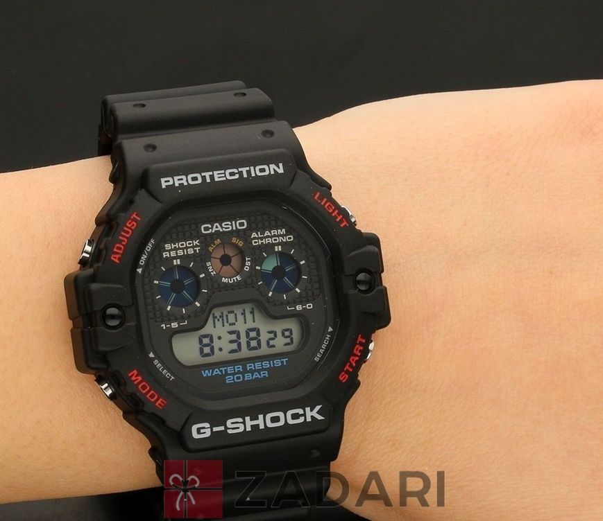Часы Casio DW-5900-1ER