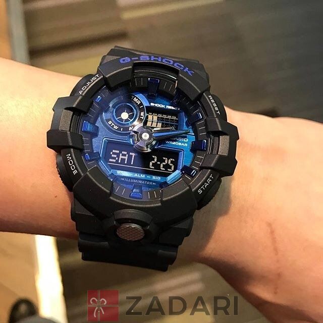 Часы Casio G-Shock GA-710-1A2ER