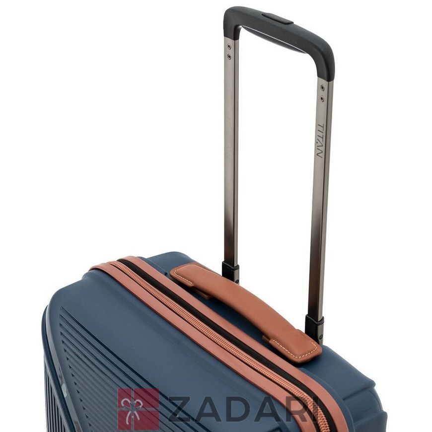 Чемодан пластик ручная кладь Titan Paradoxx S Ti833406-20